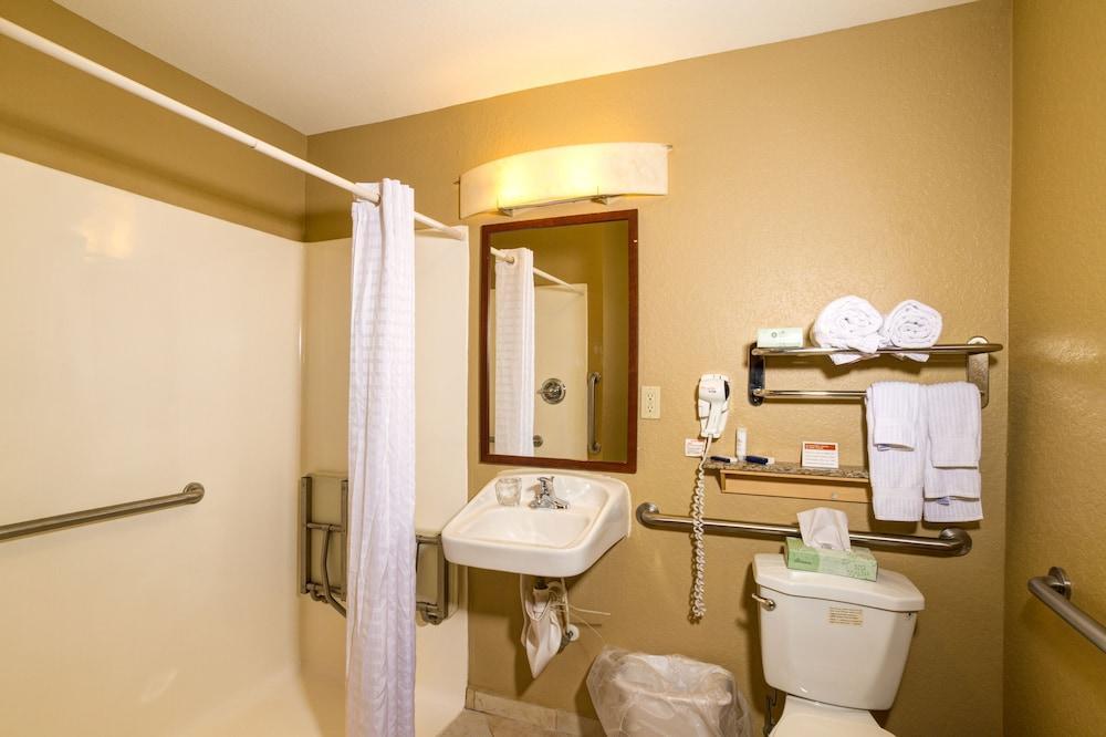 Candlewood Interstate 75 By Ihg 3*